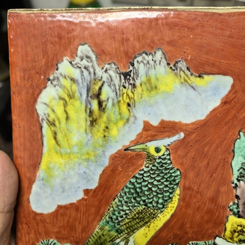 古玩陶瓷珊瑚紅粉彩花鳥紋瓷板真品鑒賞圖