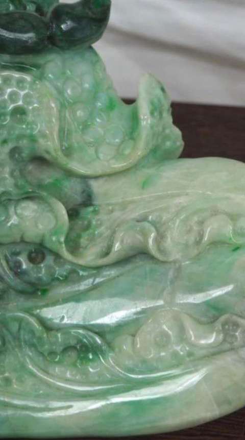 古玩玉器翡翠白菜真品鑒賞圖