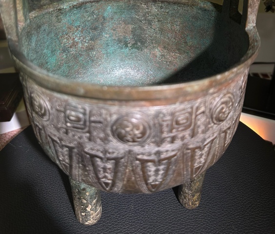 古玩銅器渦紋鼎真品鑒賞圖