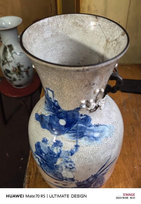 古玩陶瓷哥釉青花瓶真品鑒賞圖