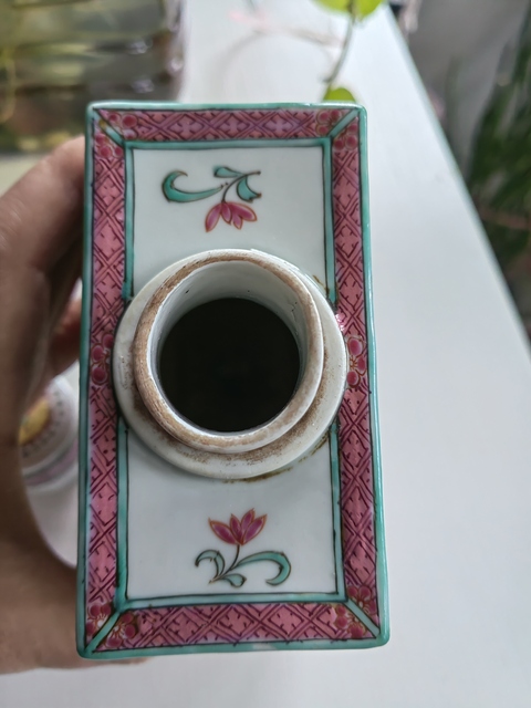 古玩陶瓷人物紋粉彩四方茶葉罐真品鑒賞圖