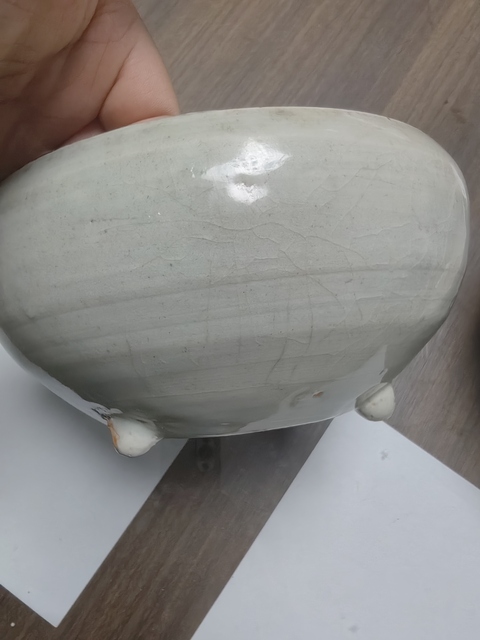古玩陶瓷青釉三足爐真品鑒賞圖