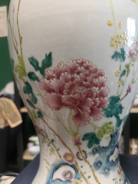 古玩陶瓷洪憲年制款粉彩觀音瓶真品鑒賞圖
