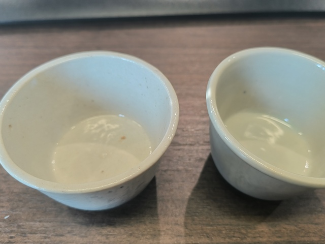 古玩陶瓷白釉唇口杯真品鑒賞圖