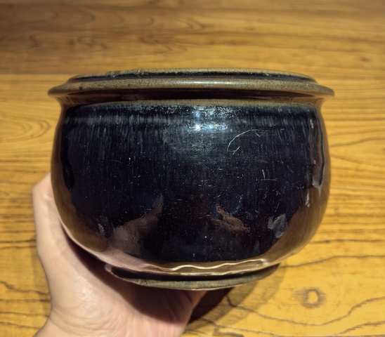 古玩陶瓷明磁州窯黑釉藍毫折沿缽拍賣,當前價格136元