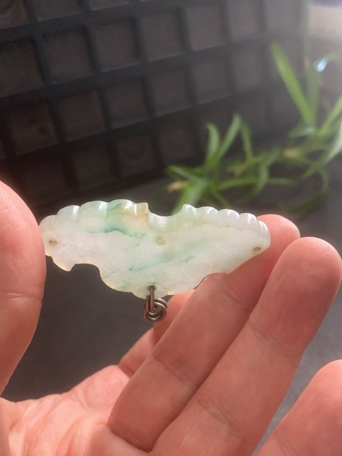 古玩玉器清代天然翡翠“花卉佩”拍賣(mài)，當(dāng)前價(jià)格4680元