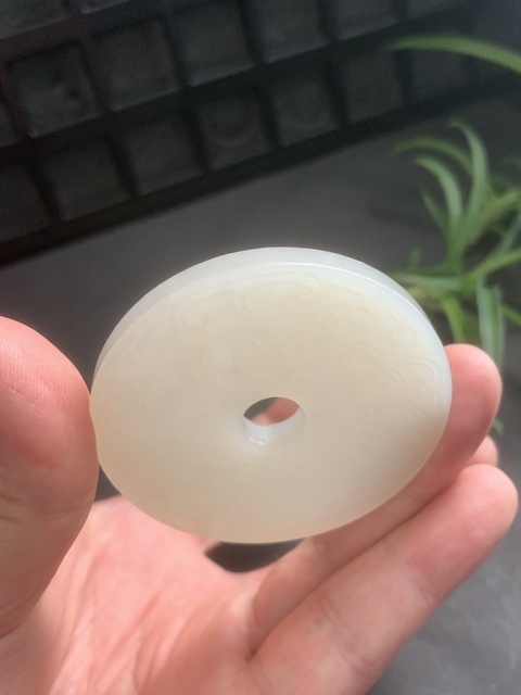 古玩玉器幾十年和田玉雕“虺龍紋璧”拍賣，當(dāng)前價(jià)格5500元