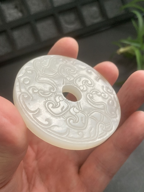 古玩玉器幾十年和田玉雕“虺龍紋璧”拍賣，當(dāng)前價(jià)格5500元