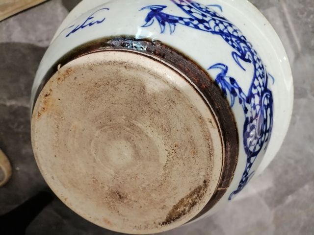 古玩陶瓷清中期?龍紋青花大香爐拍賣，當前價格5000元