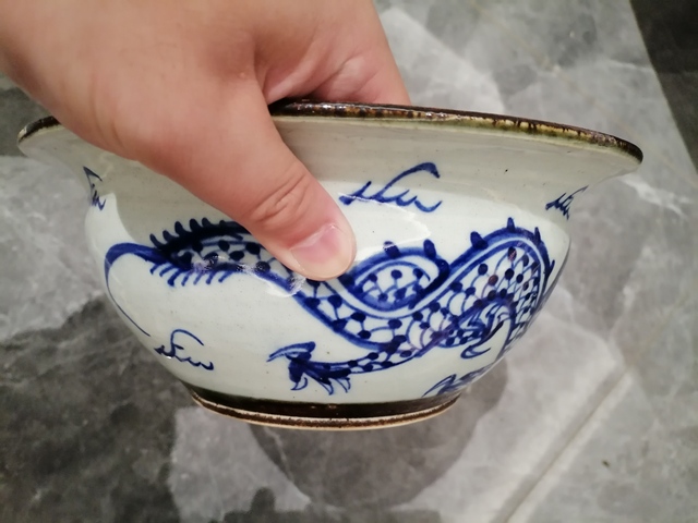 古玩陶瓷清中期?龍紋青花大香爐拍賣，當前價格5000元