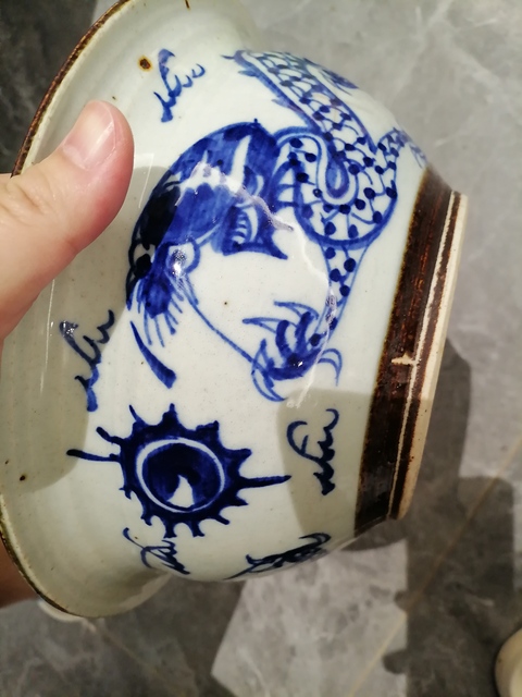 古玩陶瓷清中期?龍紋青花大香爐拍賣，當前價格5000元