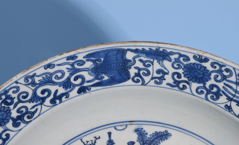 古玩陶瓷明萬歷 青花山水紋折沿盤真品鑒賞圖