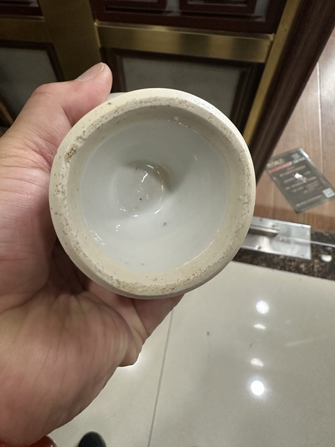 古玩陶瓷梵文唵嘛呢叭咪吽礬紅彩豆拍賣，當(dāng)前價(jià)格28888元