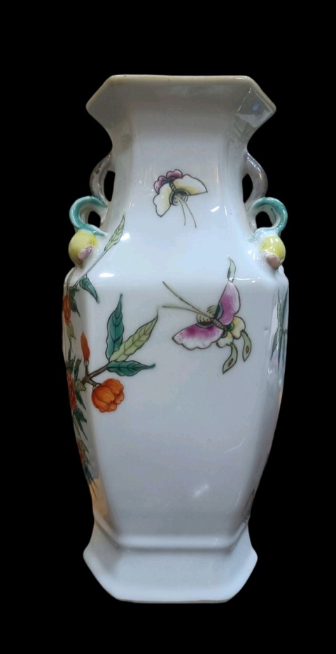 古玩陶瓷粉彩三多紋六方瓶真品鑒賞圖