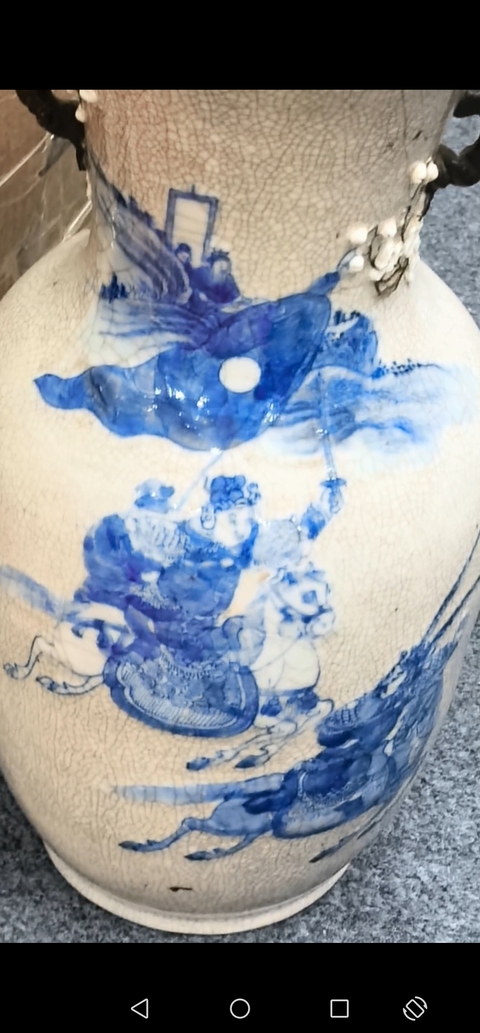 古玩陶瓷哥釉青花瓶真品鑒賞圖