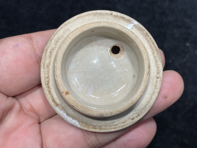 古玩陶瓷花卉紋粉彩執壺真品鑒賞圖