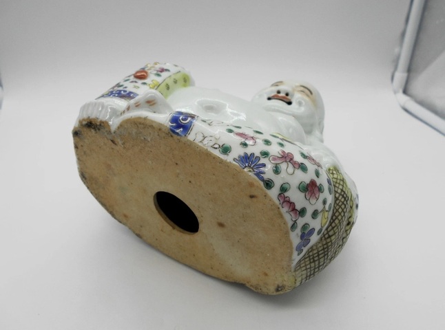 古玩陶瓷粉彩花卉彌勒笑佛真品鑒賞圖