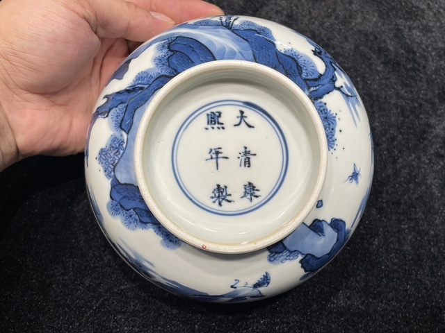 古玩陶瓷青花釉里紅花鳥紋碗真品鑒賞圖