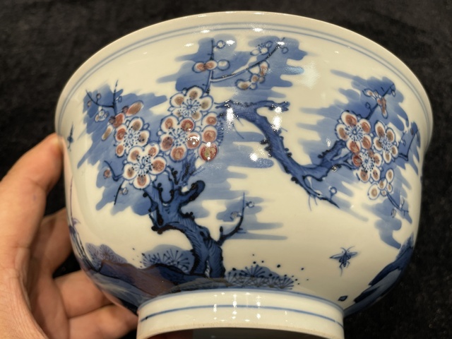 古玩陶瓷青花釉里紅花鳥紋碗真品鑒賞圖