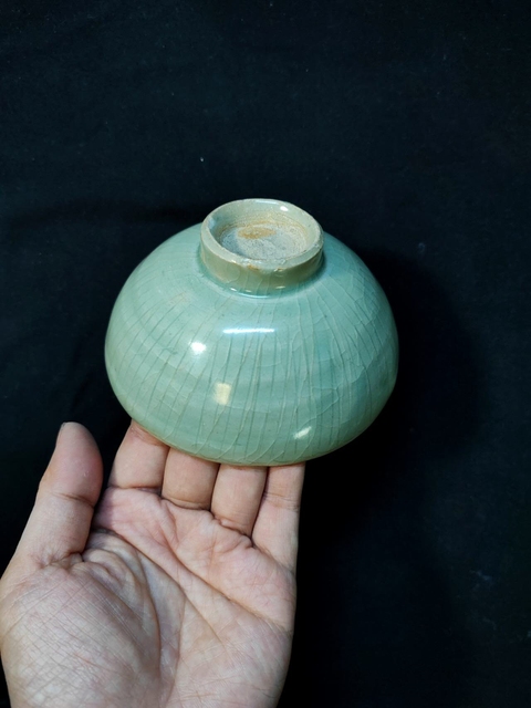 古玩陶瓷龍泉青瓷文字碗真品鑒賞圖