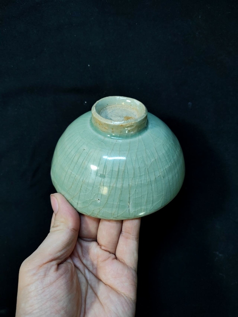 古玩陶瓷龍泉青瓷文字碗真品鑒賞圖