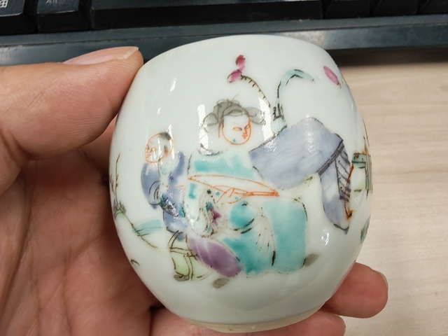 古玩陶瓷粉彩人物鳥食罐真品鑒賞圖