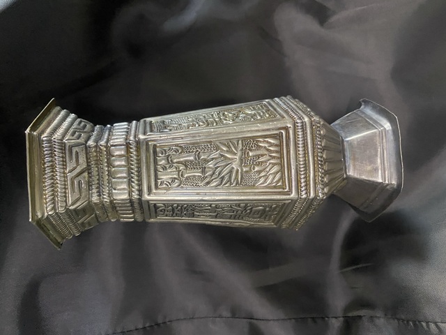 古玩雜項銀合金錘疊拼接工藝花瓶擺件真品鑒賞圖