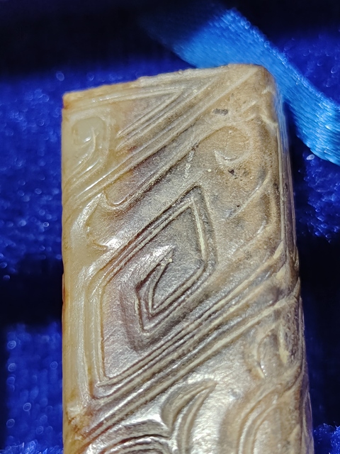古玩玉器做舊仿“西周玉勒”真品鑒賞圖