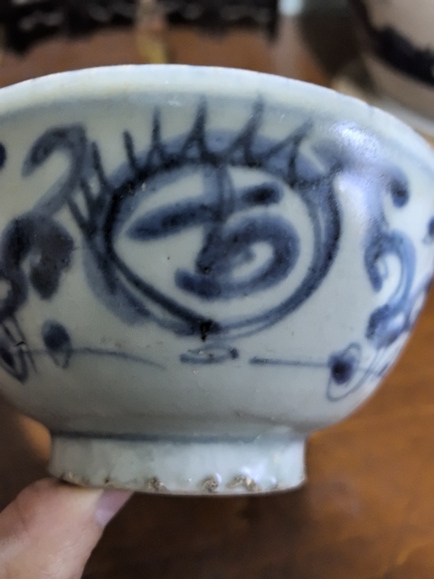 古玩陶瓷青花花卉紋碗真品鑒賞圖