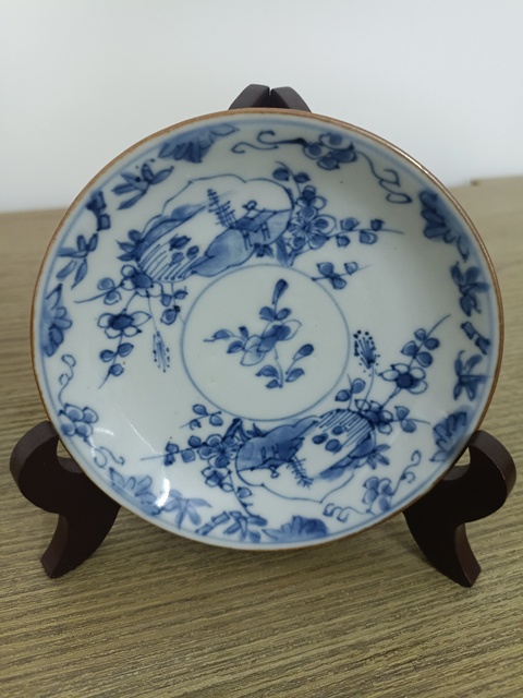 古玩陶瓷外紫金釉內青花盤真品鑒賞圖