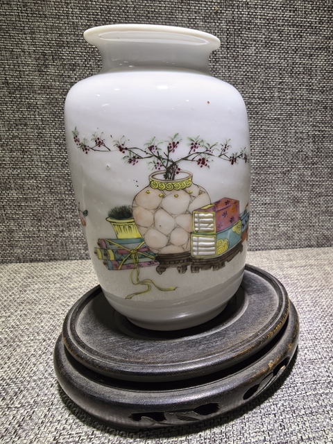 古玩陶瓷博古圖粉彩燈籠瓶真品鑒賞圖