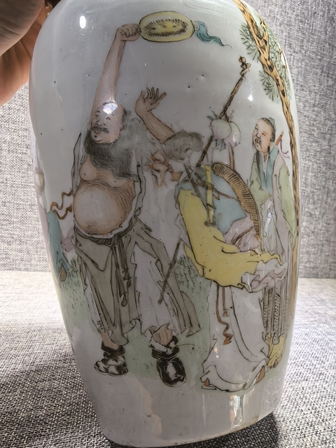 古玩陶瓷淺絳彩八仙圖撇口瓶真品鑒賞圖