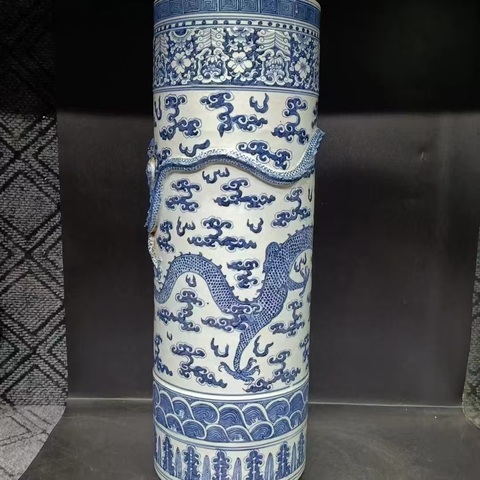 古玩陶瓷堆塑龍紋青花箭筒真品鑒賞圖