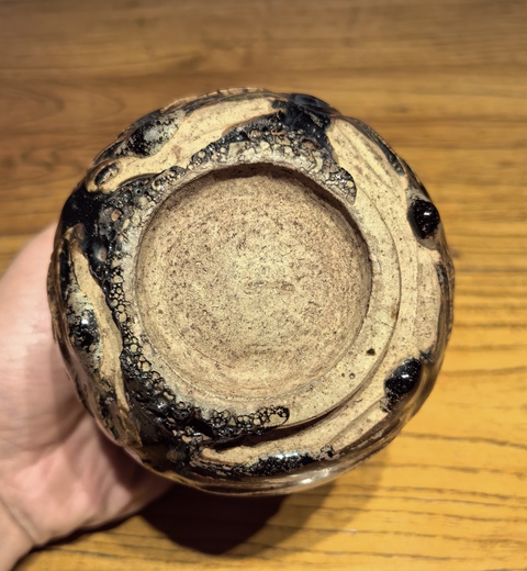 古玩陶瓷金元時期褐釉刻花罐真品鑒賞圖