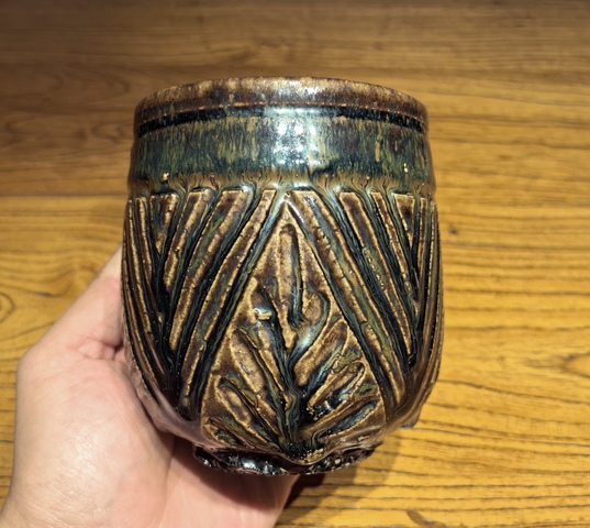 古玩陶瓷金元時期褐釉刻花罐真品鑒賞圖