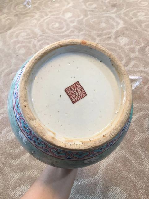 古玩陶瓷粉彩人物紋洗口瓶真品鑒賞圖