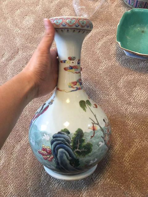 古玩陶瓷粉彩人物紋洗口瓶真品鑒賞圖