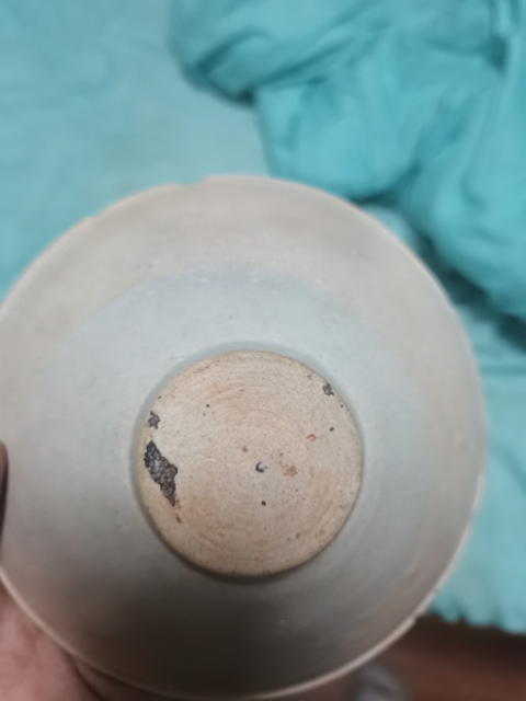 古玩陶瓷影青釉刻花紋碗真品鑒賞圖