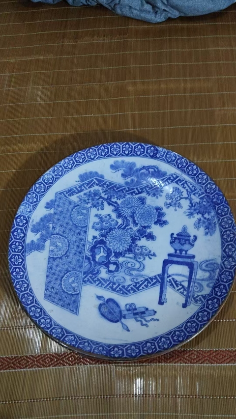 古玩陶瓷青花博古圖盤真品鑒賞圖