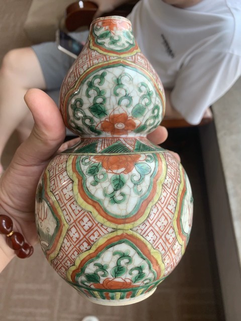 古玩陶瓷五彩開窗麒麟紋葫蘆瓶拍賣,當(dāng)前價(jià)格5800元