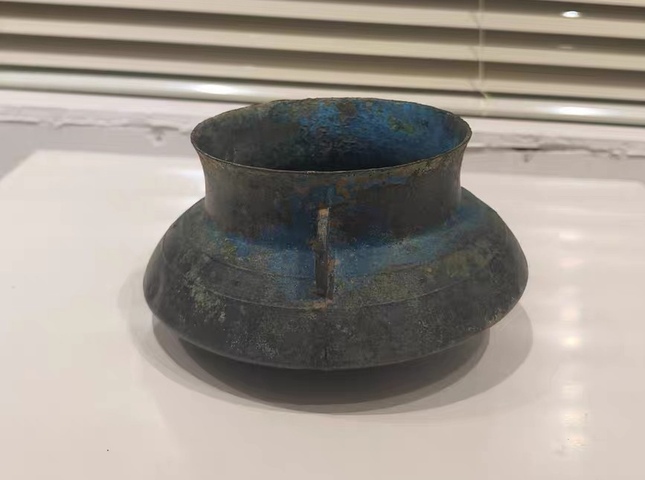 古玩銅器釜真品鑒賞圖