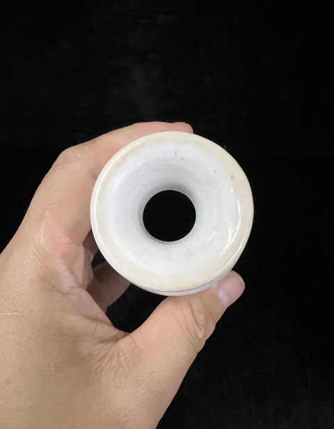 古玩陶瓷晚清粉彩人物柳葉瓶拍賣,當前價格980元