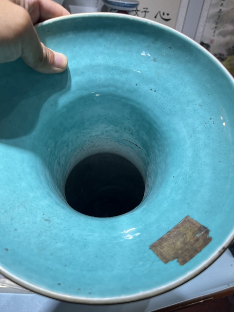 古玩陶瓷人物紋雙耳盤口瓶真品鑒賞圖