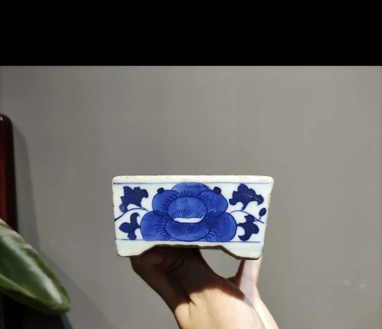 古玩陶瓷花卉紋青花水仙盆真品鑒賞圖