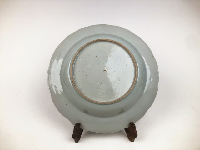 古玩陶瓷清早期·青花博古花卉紋盤真品鑒賞圖