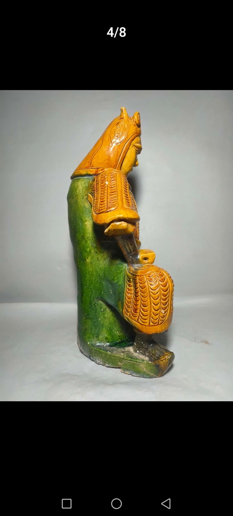 古玩陶瓷黃綠釉人物造像真品鑒賞圖