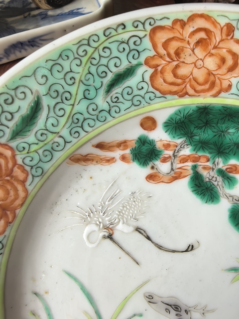 古玩陶瓷鶴鹿同春粉彩盤真品鑒賞圖