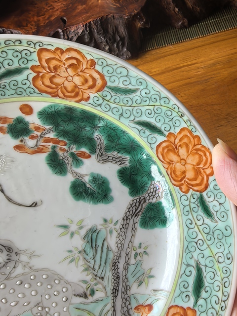 古玩陶瓷鶴鹿同春粉彩盤真品鑒賞圖