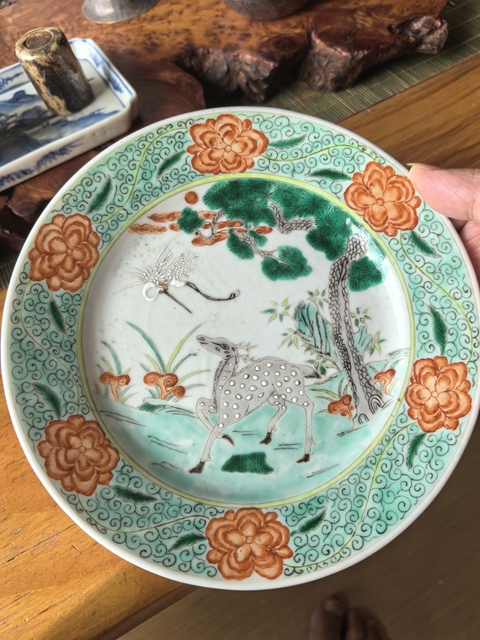 古玩陶瓷鶴鹿同春粉彩盤真品鑒賞圖