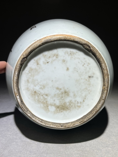 古玩陶瓷桃花美女粉彩撇口瓶真品鑒賞圖